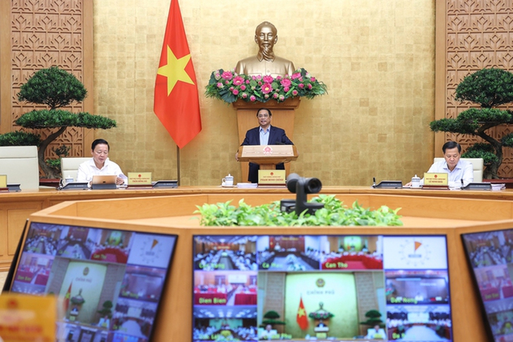Thủ tướng: Còn tình trạng cán bộ công chức viên chức sợ sai, né tránh trách nhiệm - Ảnh 2. Thủ tướng: Còn tình trạng cán bộ công chức viên chức sợ sai, né tránh trách nhiệm - Ảnh 2.