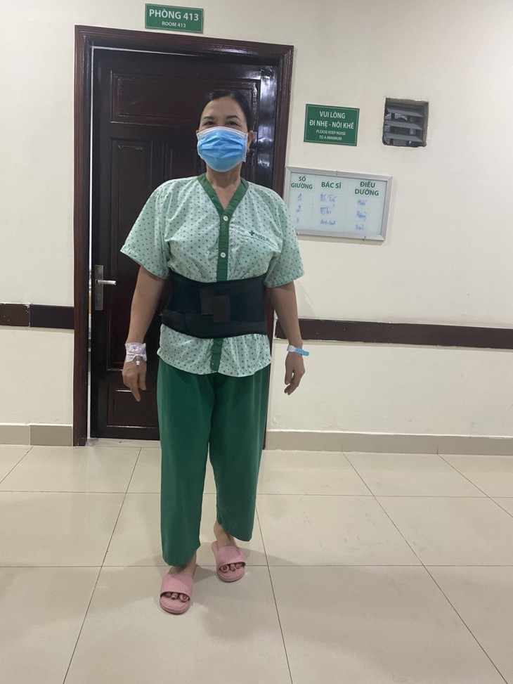 Phẫu thuật nội soi mang lại hiệu quả cao cho người bệnh bị thoát vị đĩa đệm - Ảnh 3.