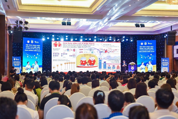 Chuyên gia đưa ra giải pháp bảo vệ người cao tuổi trước nguy cơ lão hóa miễn dịch - Ảnh 4. Chuyên gia đưa ra giải pháp bảo vệ người cao tuổi trước nguy cơ lão hóa miễn dịch - Ảnh 4.
