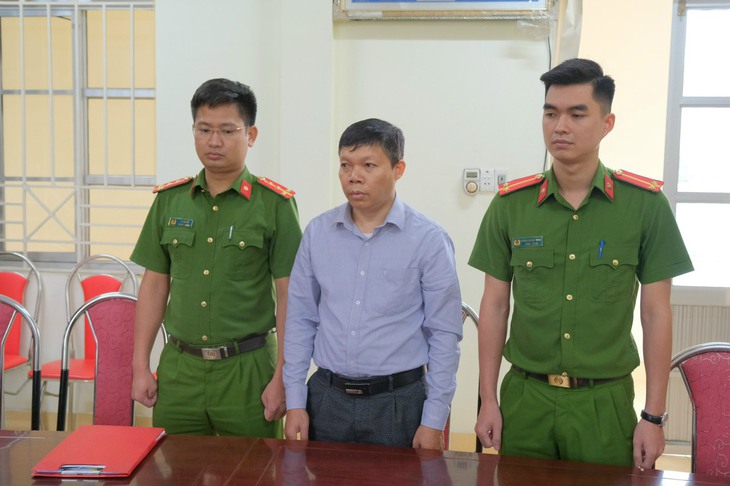 Khởi tố nguyên Chủ tịch UBND phường cùng 2 cán bộ địa chính ở Cao Bằng - Ảnh 1. Khởi tố nguyên Chủ tịch UBND phường cùng 2 cán bộ địa chính ở Cao Bằng - Ảnh 1.