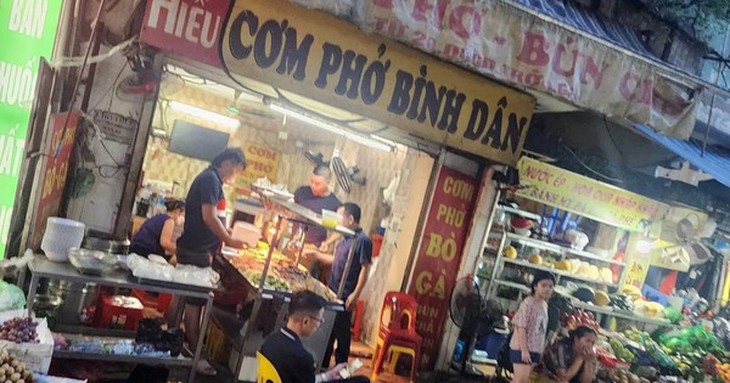 Vụ suất cơm bình dân giá 160.000 đồng ở Hà Nội: Quán không cung cấp được Giấy chứng nhận cơ sở đủ điều kiện ATTP