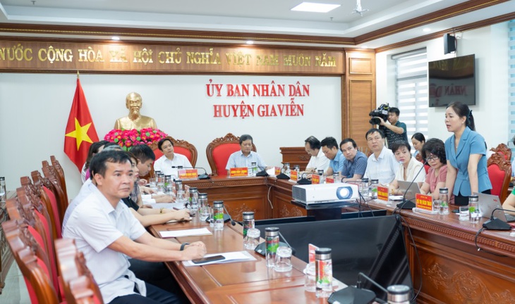 Hơn 14.000 người dân Ninh Bình được khám sàng lọc, chủ động phát hiện bệnh lao
- Ảnh 2. Hơn 14.000 người dân Ninh Bình được khám sàng lọc, chủ động phát hiện bệnh lao
- Ảnh 2.