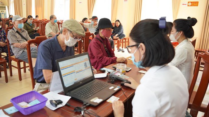 Chi trả lương hưu chưa tăng: Sẽ truy trả phần chênh lệch vào tháng 9 - Ảnh 1.