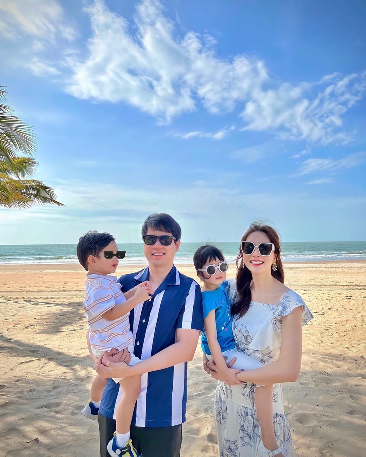 Đặng Thu Thảo - người đẹp hiếm có của showbiz - đi biển không khoe body vẫn khiến fan trầm trồ - Ảnh 10. Đặng Thu Thảo - người đẹp hiếm có của showbiz - đi biển không khoe body vẫn khiến fan trầm trồ - Ảnh 10.
