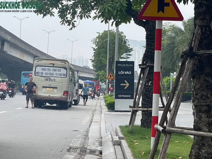 Loạn xe dù, bến cóc tại Hà Nội  - Ảnh 2.