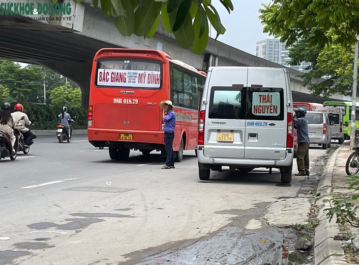 Loạn xe dù, bến cóc tại Hà Nội  - Ảnh 5.