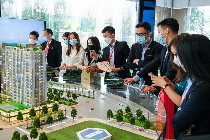 Doanh nghiệp bất động sản cần cơ cấu lại giá, khuyến mại, kích cầu để người dân mua nhà - Ảnh 1.
