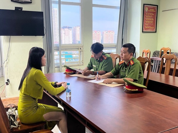 TP.HCM : Tiếp viên hàng không và mẫu ảnh bán dâm 3.000 USD/ lượt - Ảnh 1. TP.HCM : Tiếp viên hàng không và mẫu ảnh bán dâm 3.000 USD/ lượt - Ảnh 1.