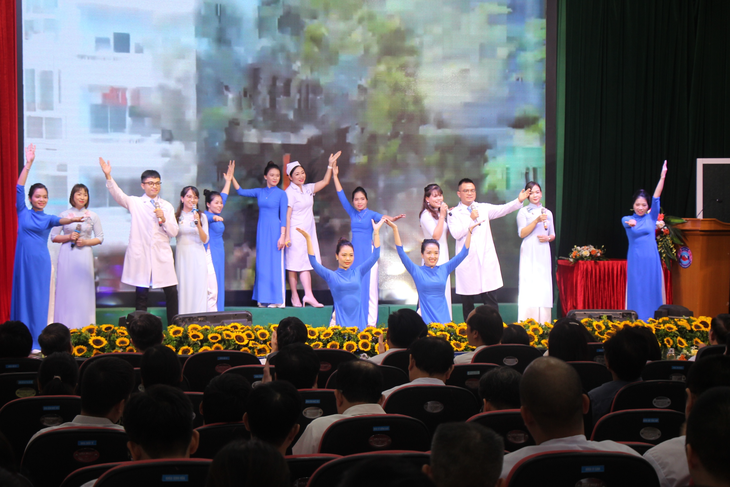 PGS.TS Nguyễn Thị Kim Tiến: Truyền thông phải đi trước mở đường cho công tác vận động hiến tặng mô, tạng - Ảnh 1.