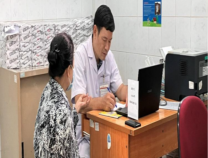 TPHCM khám sức khỏe miễn phí, phát hiện sớm bệnh không lây nhiễm ở người cao tuổi - Ảnh 2.