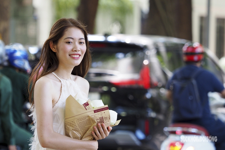 Xúc cảm về mùa thu Hà Nội của cô gái xa quê hương - Ảnh 2.
