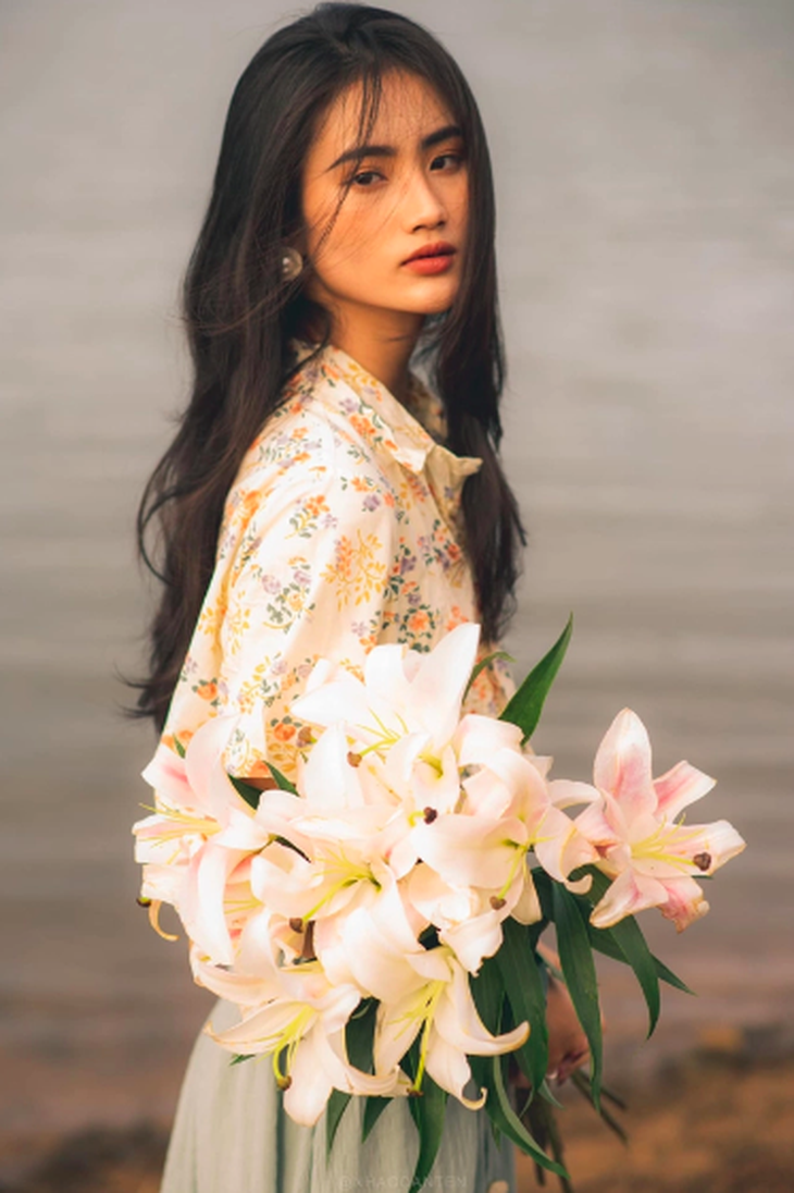 'Bà trùm hoa hậu' chia sẻ bất ngờ về tình trạng Ý Nhi sau tin đồn trả vương miện - Ảnh 3.