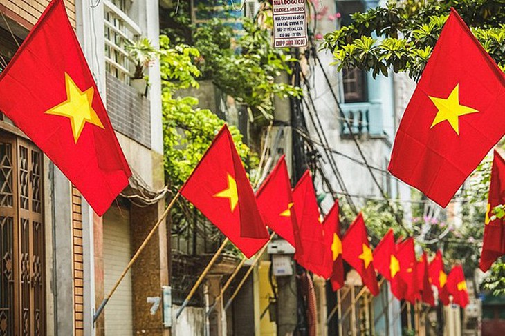Đi làm ngày lễ Quốc khánh 2/9 người lao động được trả lương ra sao? - Ảnh 1. Đi làm ngày lễ Quốc khánh 2/9 người lao động được trả lương ra sao? - Ảnh 1.