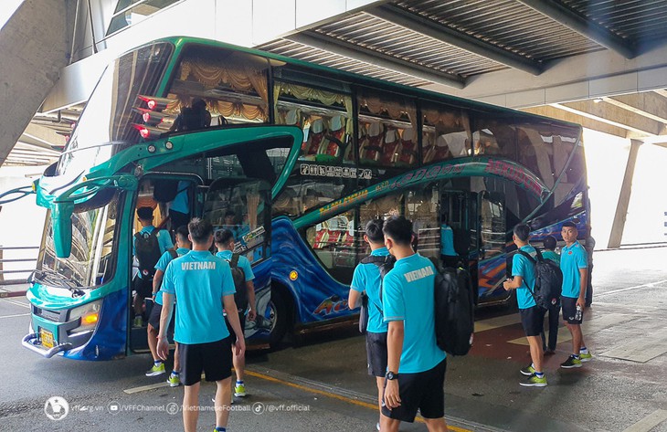 U23 Việt Nam đổ bộ Thái Lan, sẵn sàng bảo vệ ngôi vương U23 Đông Nam Á 2023 - Ảnh 2.