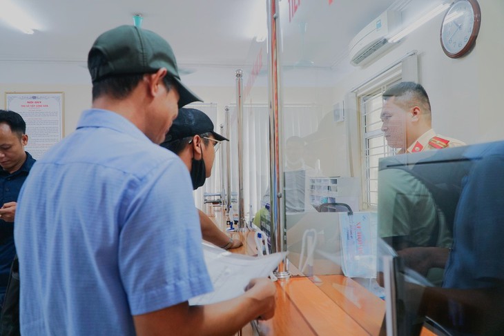 Chi phí sang tên đổi chủ, đăng ký xe cũ - mới sau ngày định danh biển số - Ảnh 1.