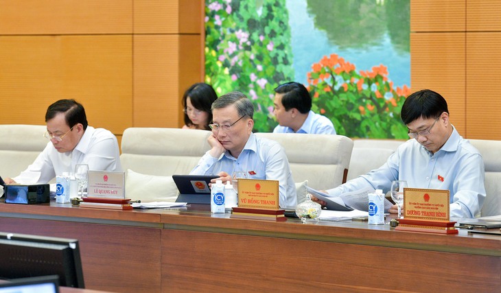 Đề xuất cha, mẹ, vợ, chồng… không được đấu giá cùng một tài sản để tránh việc thông đồng, dìm giá - Ảnh 3.