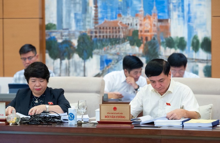 Giảm đóng BHXH xuống 15 năm: Tạo cơ hội cho người 45-47 tuổi mới tham gia có lương hưu - Ảnh 3. Giảm đóng BHXH xuống 15 năm: Tạo cơ hội cho người 45-47 tuổi mới tham gia có lương hưu - Ảnh 3.