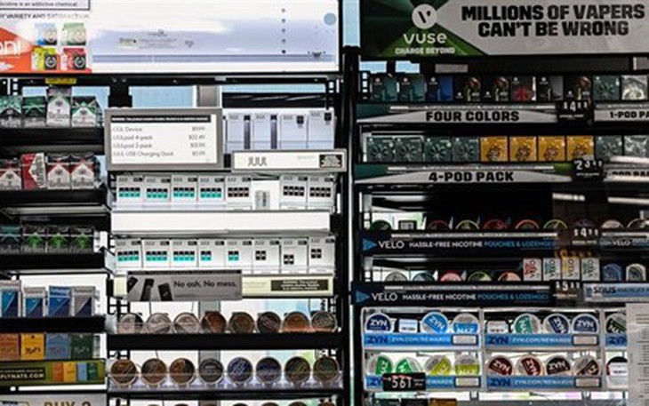 Thanh niên có thể mắc bệnh hô hấp chỉ sau 30 ngày hút thuốc lá điện tử