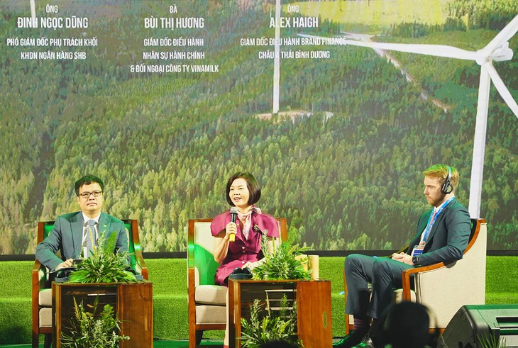 Dẫn đầu về tính bền vững, thương hiệu Vinamilk tiếp tục thăng hạng với giá trị chạm mốc 3 tỷ USD - Ảnh 4. Dẫn đầu về tính bền vững, thương hiệu Vinamilk tiếp tục thăng hạng với giá trị chạm mốc 3 tỷ USD - Ảnh 4.