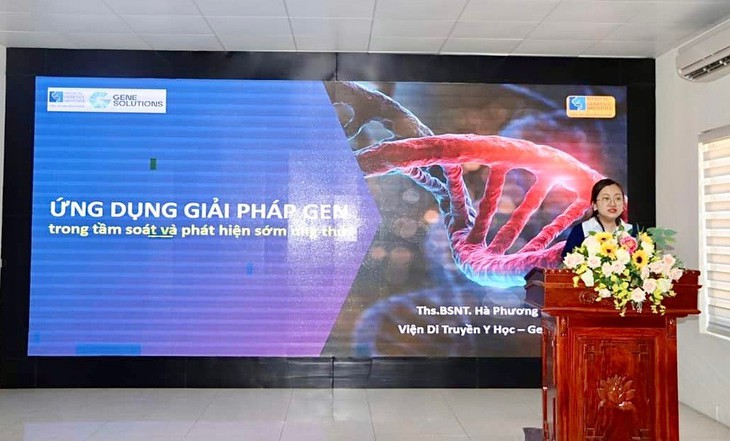 Bệnh viện Ung bướu Nghệ An và Gene Solutions tổ chức hội thảo khoa học về Ứng dụng xét nghiệm giải trình tự gene trong tầm soát và điều trị ung thư - Ảnh 4. Bệnh viện Ung bướu Nghệ An và Gene Solutions tổ chức hội thảo khoa học về Ứng dụng xét nghiệm giải trình tự gene trong tầm soát và điều trị ung thư - Ảnh 4.