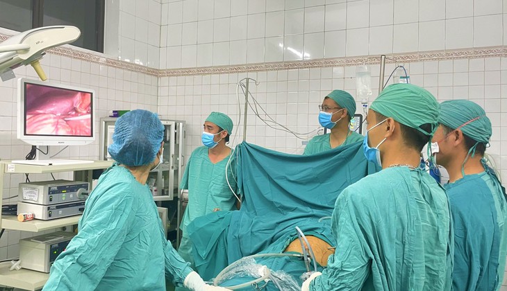 Bác sĩ trẻ nhiệt huyết với nghề, năng nổ với các hoạt động xã hội - Ảnh 4.