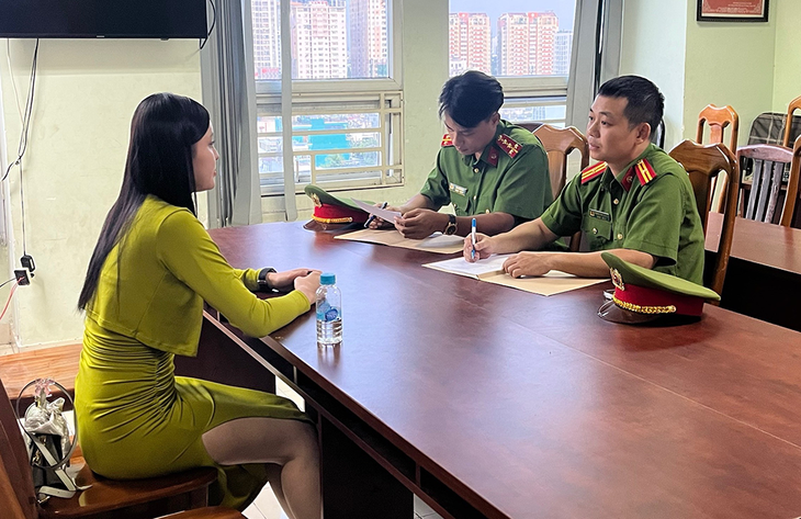 Diễn biến mới vụ cựu tiếp viên hàng không điều hành đường dây bán dâm nghìn đô - Ảnh 1. Diễn biến mới vụ cựu tiếp viên hàng không điều hành đường dây bán dâm nghìn đô - Ảnh 1.