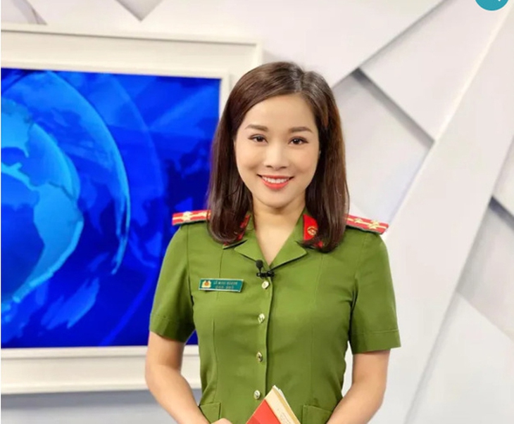 2 mỹ nhân 'vũ trụ' VFC mang quân hàm Thượng úy công an từng gây sốt trên sóng phim giờ vàng là ai? - Ảnh 2. 2 mỹ nhân 'vũ trụ' VFC mang quân hàm Thượng úy công an từng gây sốt trên sóng phim giờ vàng là ai? - Ảnh 2.