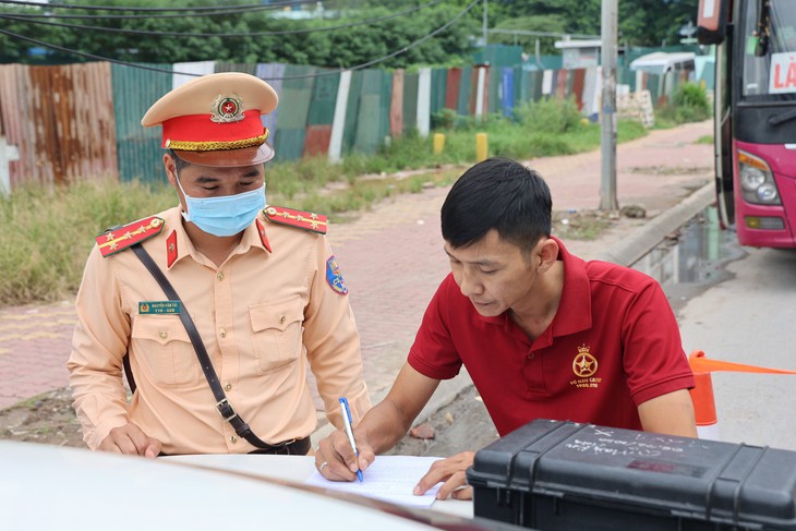 Lực lượng CSGT phải khẩn trương xử lý tin báo vi phạm, phản ảnh của người dân - Ảnh 3.