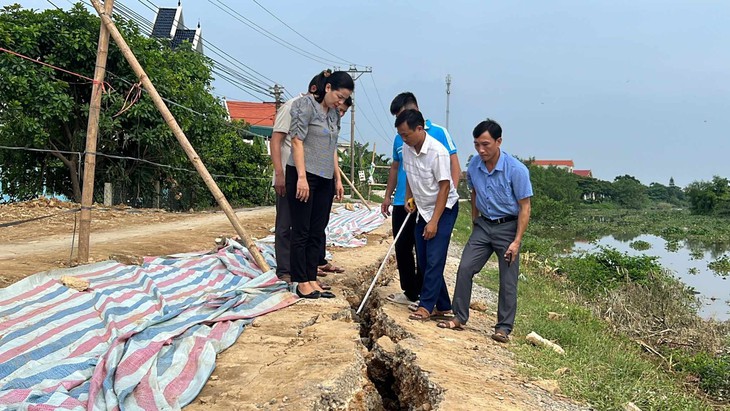 Đê sông Càn có nguy cơ bị vỡ, đe dọa cuộc sống người dân - Ảnh 3.
