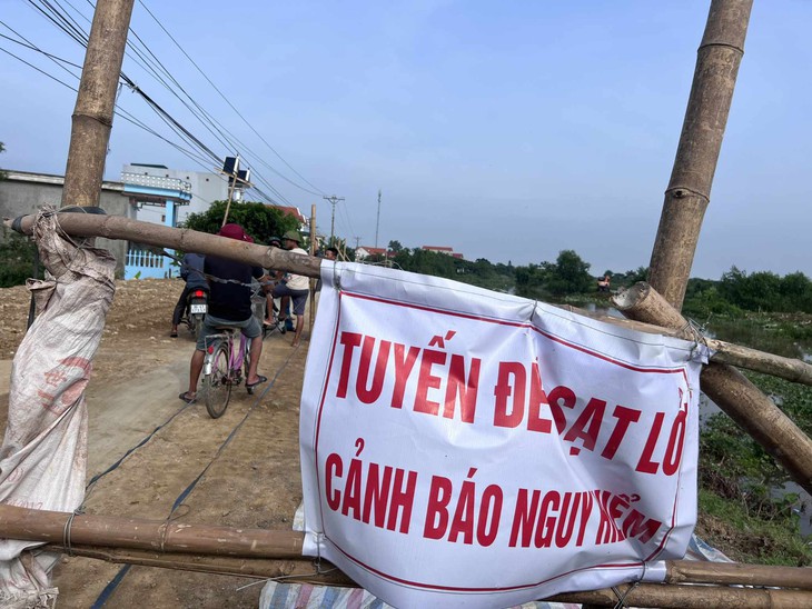 Đê sông Càn có nguy cơ bị vỡ, đe dọa cuộc sống người dân - Ảnh 6.
