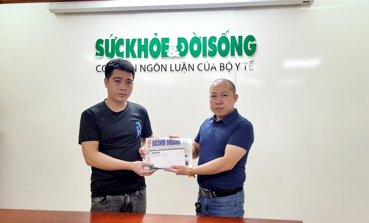 Hơn 41 triệu đồng đến với gia đình bị cháy lớn thiêu rụi toàn bộ gia sản - Ảnh 1.