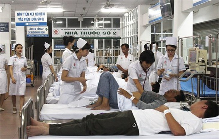 Số ca mắc sốt xuất huyết tăng cao ở cả 3 miền, những điều cần lưu ý trong quá trình theo dõi và chăm sóc người bệnh - Ảnh 1.