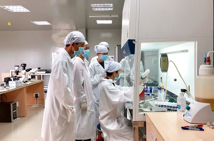 Mức lương 120 triệu/ tháng cho lãnh đạo làm khoa học chỉ ở mức vừa phải - Ảnh 1. Mức lương 120 triệu/ tháng cho lãnh đạo làm khoa học chỉ ở mức vừa phải - Ảnh 1.