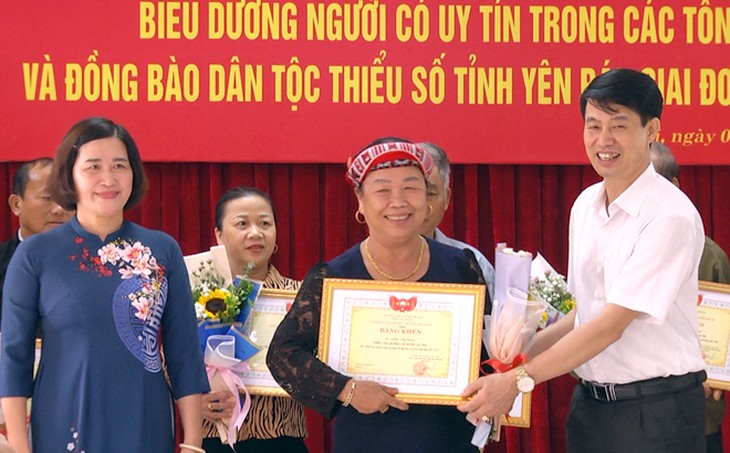 Yên Bái phát huy vai trò người có uy tín trong các tôn giáo và đồng bào các DTTS - Ảnh 2.