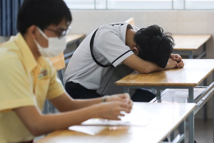 Cơ hội nào cho sĩ tử nếu lỡ "tuột tay" khỏi cánh cửa trường đại học? - Ảnh 2.