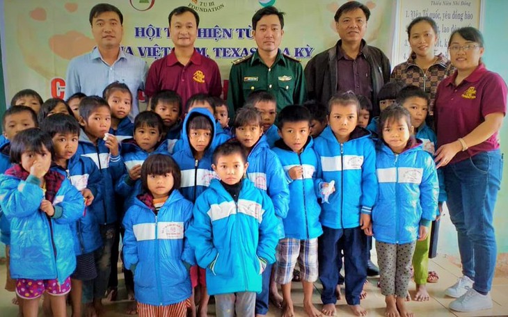 Thầy giáo giỏi vùng cao mê thiện nguyện, ham hiến máu