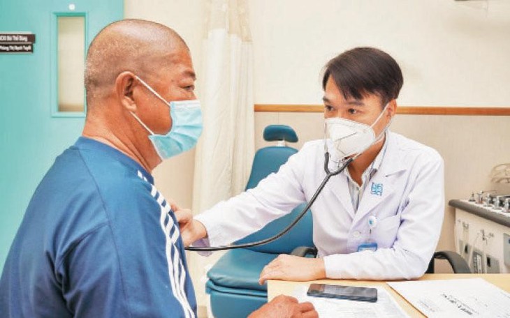 Mức lương hưu của bác sĩ cao nhất, thấp nhất là bao nhiêu tiền? - Ảnh 1.