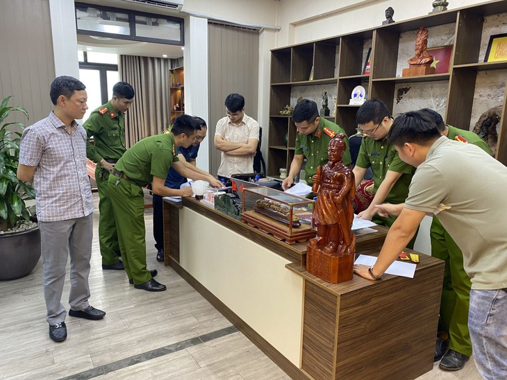 Mạo danh cán bộ Ban Nội chính Trung ương lừa đảo 10 tỉ đồng - Ảnh 1.
