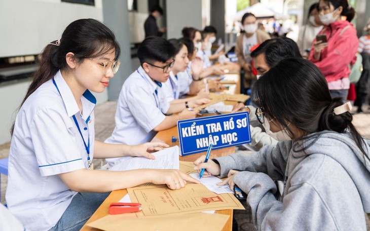 Mức trần học phí đại học với khối ngành Y Dược sẽ thế nào?