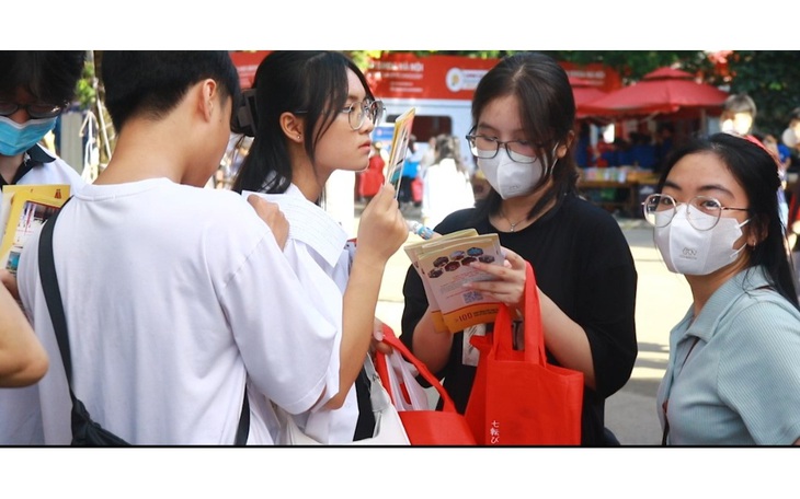 Thí sinh trúng tuyển đại học đợt 1 năm nay tăng hay giảm?