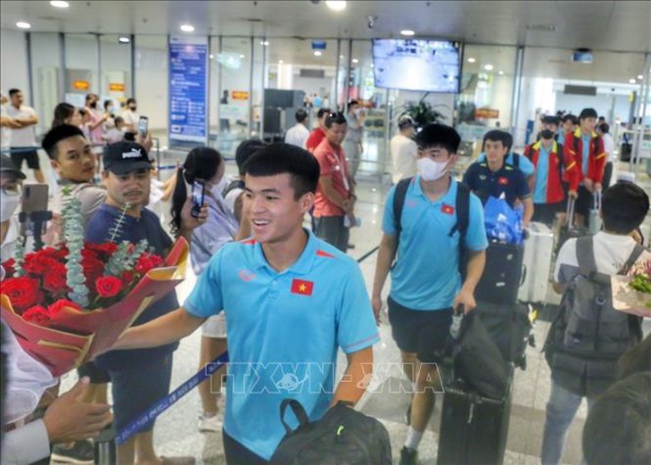 U23 Việt Nam về nước sau khi vô địch U23 Đông Nam Á 2023 - Ảnh 2. U23 Việt Nam về nước sau khi vô địch U23 Đông Nam Á 2023 - Ảnh 2.