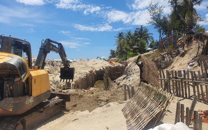 Hơn hai thập niên nỗ lực "giải cứu" bờ biển Hội An khỏi sạt lở