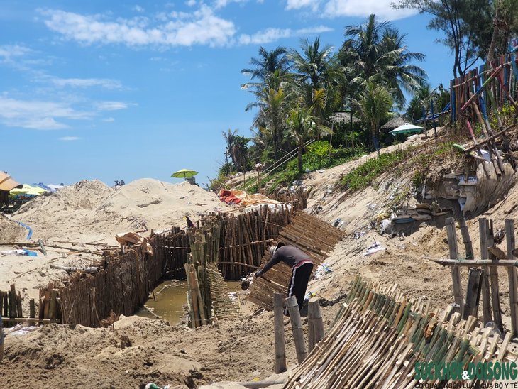 Hơn hai thập niên nổ lực “giải cứu” Cửa Đại khỏi sạt lở - Ảnh 5. Hơn hai thập niên nổ lực “giải cứu” Cửa Đại khỏi sạt lở - Ảnh 5.