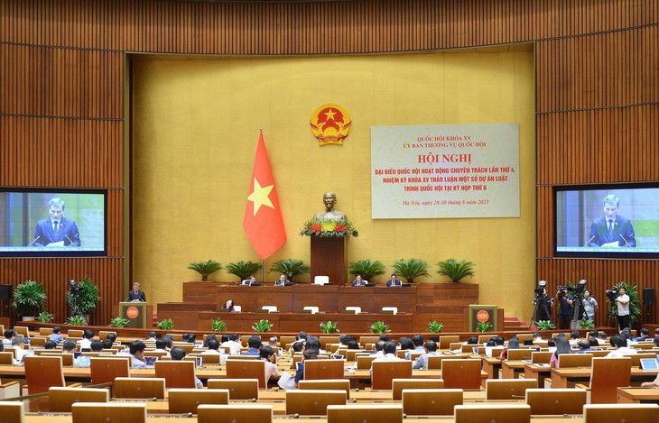 Luật Tài nguyên nước (sửa đổi): Bảo đảm hồ đập trong việc trữ nước, làm thủy điện, chống lũ lụt - Ảnh 2.