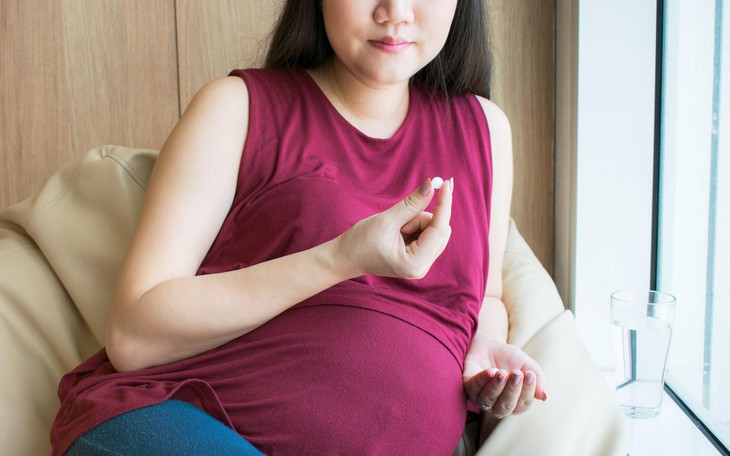 Bác sĩ lưu ý khi bổ sung sắt cho bà bầu