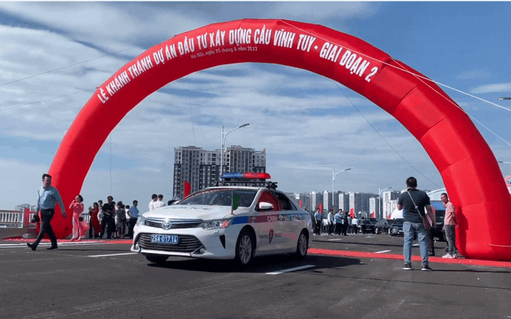 Cận cảnh lễ thông xe cầu Vĩnh Tuy 2