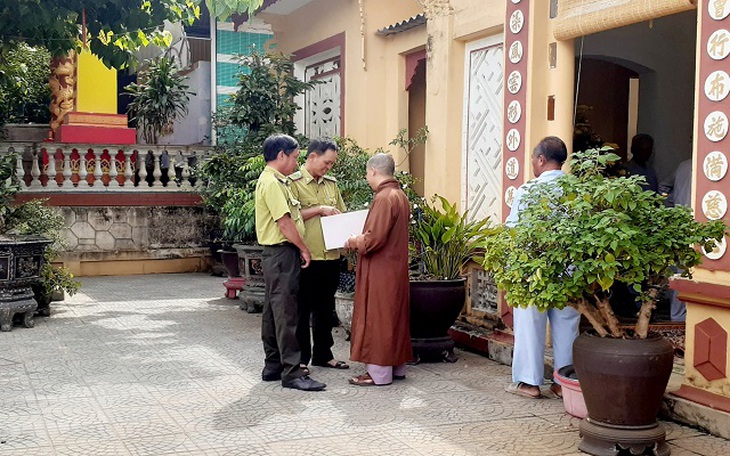 Mua bán các loại chim hoang dã để phóng sinh có thể làm mất cân bằng hệ sinh thái