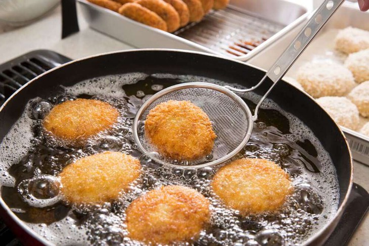 Điều trị sốt xuất huyết nên ăn gì và không nên ăn gì? - Ảnh 5. Điều trị sốt xuất huyết nên ăn gì và không nên ăn gì? - Ảnh 5.