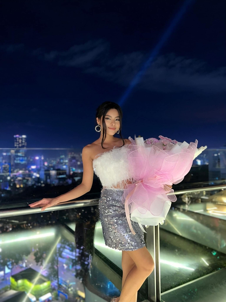 Á hậu Phương Thảo giải thích về phát ngôn 'ủng hộ các bạn nữ làm sugar baby' gây tranh cãi - Ảnh 2.