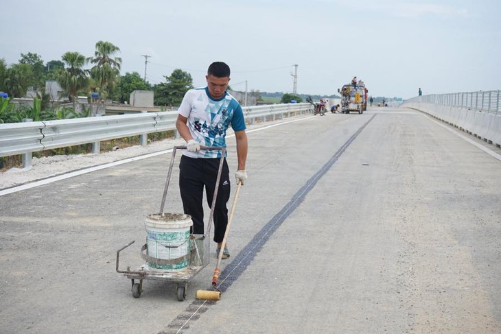 Những xe nào được phép lưu thông trên Cao tốc Quốc lộ 45 - Nghi Sơn và Nghi Sơn - Diễn Châu - Ảnh 2. Những xe nào được phép lưu thông trên Cao tốc Quốc lộ 45 - Nghi Sơn và Nghi Sơn - Diễn Châu - Ảnh 2.
